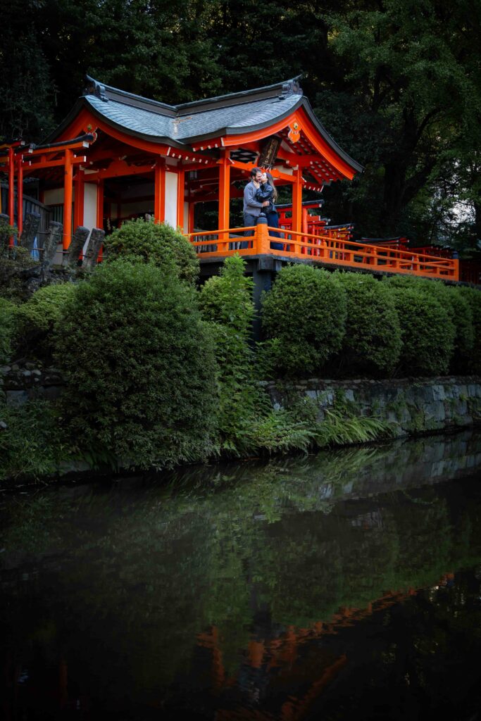 Surprise proposal in Tokyo at the Nezu shrine with a professional photographer